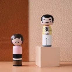 Figurine En Bois Kokeshi Sketch.Inc Freddie - I Want To Break Free - 14.5 Cm