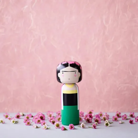 Figurine En Bois Kokeshi Sketch.Inc Frida