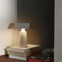 Lampe De Table Caret Mf1 H 22Cm - Gris Soie