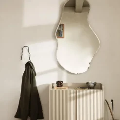 Patere Curvature Double