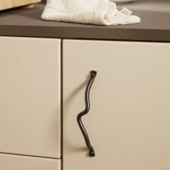 Poignee Curvature Laiton 14,2Cm