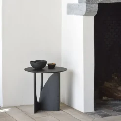 Table D'Appoint Geometric En Chene Noir Verni - O 51 X H 50 Cm