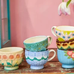 Tasse Avec Fleurs En Relief En Ceramique - O 9,8 Cm - Rose